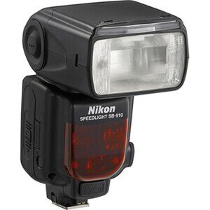 Nikon SB-910 Speedlight Flash Kit + Accessories